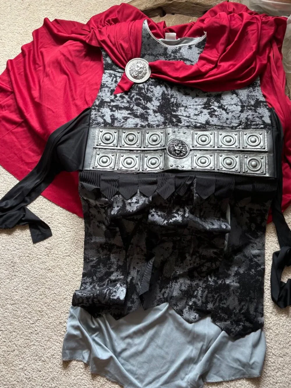 Spirit Halloween men's Roman gladiator cosplay costume size medium [READ] - Picture 6 of 6